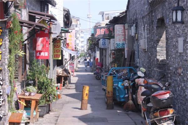 新闻学院：失落的古建筑保护